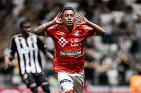 Christian Cueva fue figura en el empate de Cienciano con Atlético Mineiro. Foto: Cienciano/X