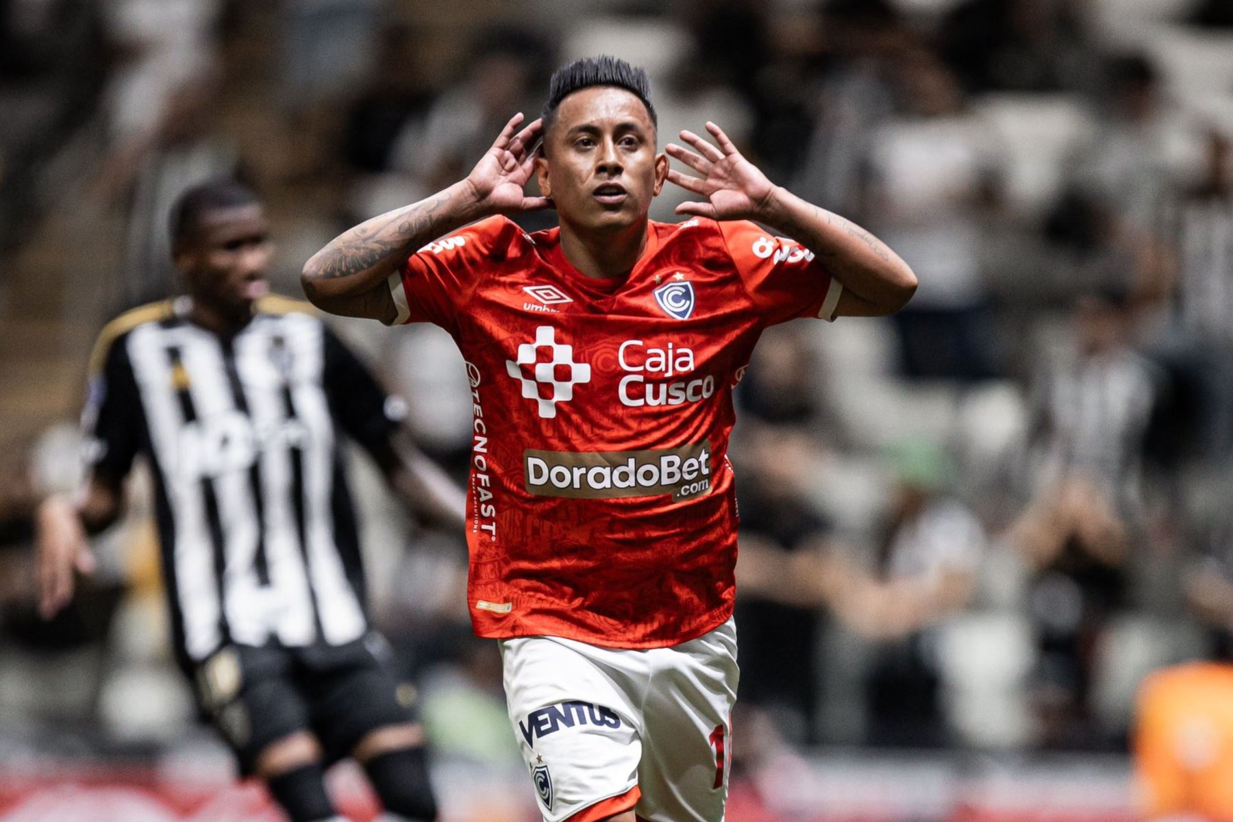 Christian Cueva fue figura en el empate de Cienciano con Atlético Mineiro. Foto: Cienciano/X