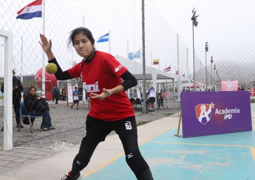 El Instituto Peruano del Deporte (IPD) realizó  la ‘Gran jornada de deportes no convencionales Juega diferente’ en el Complejo Deportivo IPD de Villa María del Triunfo.