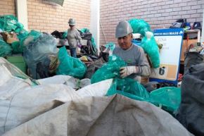 El Minam apoya y fortalece el trabajo de las asociaciones de recicladores en diferentes regiones del país, subraya el ministro Juan Carlos  Castro.
