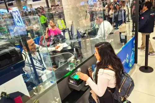 Migraciones: peruanos con doble nacionalidad deben mantener el mismo documento. Foto: ANDINA/Difusión.