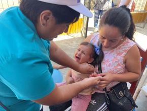 La tos ferina es una enfermedad infecciosa altamente contagiosa que afecta al sistema respiratorio y que una sola persona puede llegar a contagiar a otras 17.