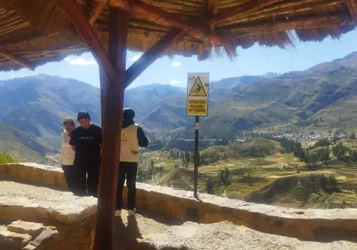 La tragedia ocurrió en la mañana de hoy martes 3 de junio cuando la turista peruana Wendy Santillán visitaba el mirador Antahuilque, en el valle de Colca, región Arequipa. Foto: Autocolca
