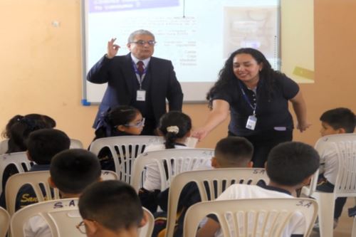 Escolares del sur del Perú reciben charlas sobre buenas prácticas en el uso de la energía. Foto: ELECTROSUR/Difusión.
