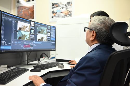 El Axioscan 7 es un sistema desarrollado por ZEISS, empresa líder mundial en óptica y tecnología de precisión. Foto: Ingemmet