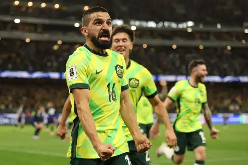 Australia venció por la mínima a Japón.