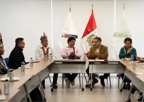 En la reunión del Serfor con líderes de organizaxciones indígenas se abordó el establecimiento de un área de conservación regional en la cuenca del Putumayo, en la región Loreto. ANDINA/Difusión