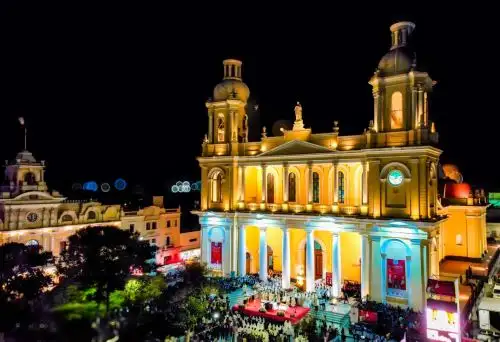 La Catedral de Chiclayo es uno de los principales atractivos turísticos de Lambayeque que ahora atrae mayor interés gracias al papa León XIV. ANDINA/Difusión