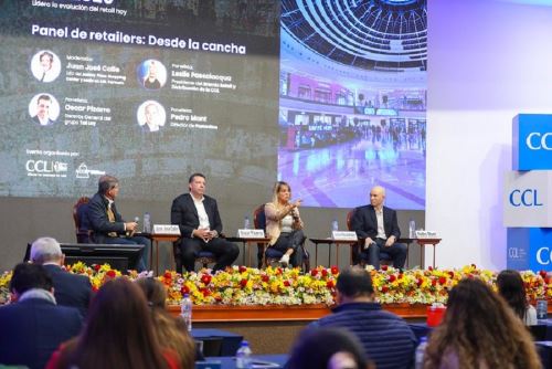 Expositores sobre el negocio retail, en la Cámara de Comercio de Lima. Foto: Cortesía.