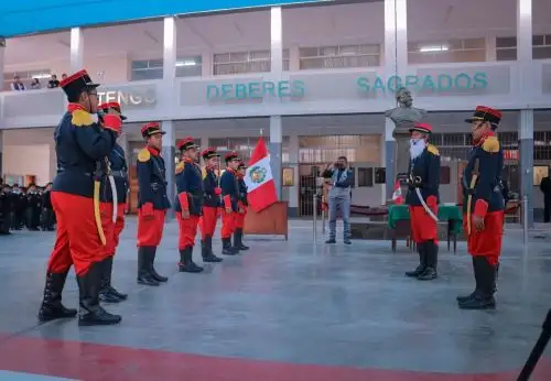 Escolares tacneños rememoran con escenificación el Día de la Respuesta del coronel Francisco Bolognesi al ejército chileno. ANDINA/Difusión