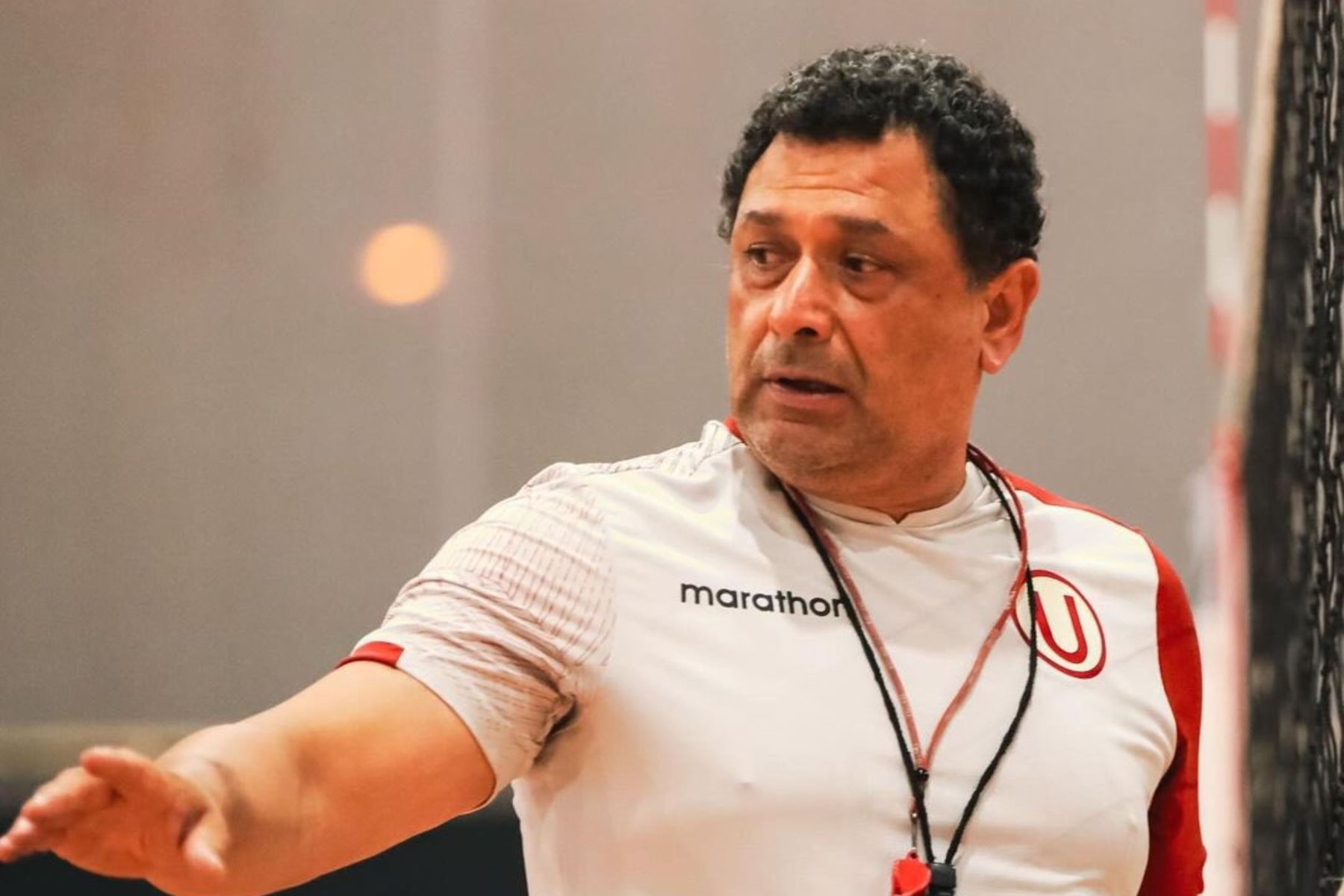 César Arrese no continuará al mando del equipo femenino de vóley de Universitario de Deportes