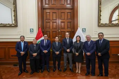 Jefe del Gabinete, Eduardo Arana, se reunió con Sociedad Nacional de Industrias.