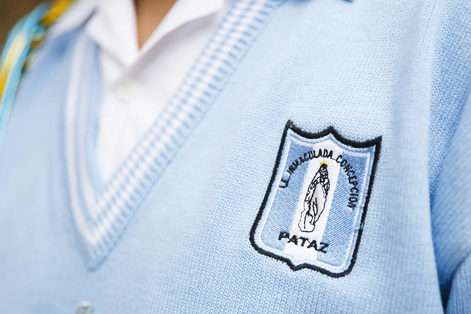 En la histórica Plaza de Armas de Pataz, el espíritu de la patria vibró una vez más. A 145 años de la gesta heroica de la Batalla de Arica, autoridades civiles y militares, junto a la población, renovaron su compromiso con el Perú en la tradicional ceremonia de Renovación del Juramento de Fidelidad a la Bandera. Foto: Mindef