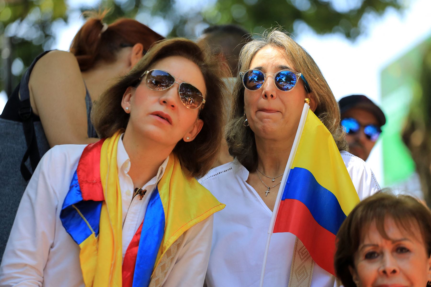 Personas participan en una protesta contra la violencia y a favor de la paz en Medellín, Colombia.
Foto: AFP