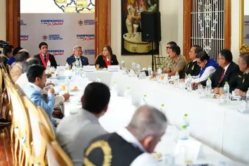 El gobernador César Acuña Peralta agregó que hasta el momento el Gore La Libertad está invirtiendo cerca de S/100 millones en apoyo logístico a la PNP.