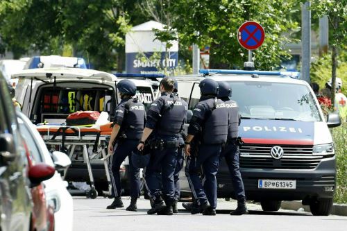 Ataque a colegio en Austria deja al menos 10 muertos
