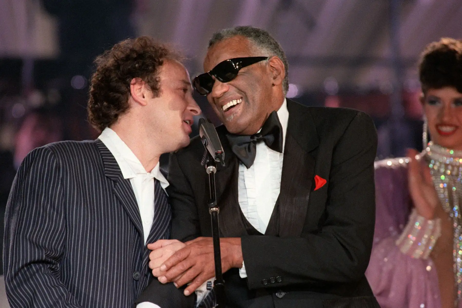 Ganó 18 premios Grammy (5 de manera póstuma), entre ellos, el premio Grammy a la Carrera Artística otorgado en 1987. AFP