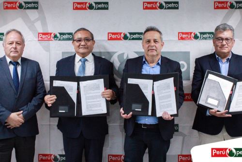 Perupetro suscribió hoy tres Convenios de Evaluación Técnica (CET) con la empresa colombiana Erazo Valencia, para el desarrollo de estudios geológicos y geofísicos en las cuencas Ucayali y Marañón. Foto: Cortesía.