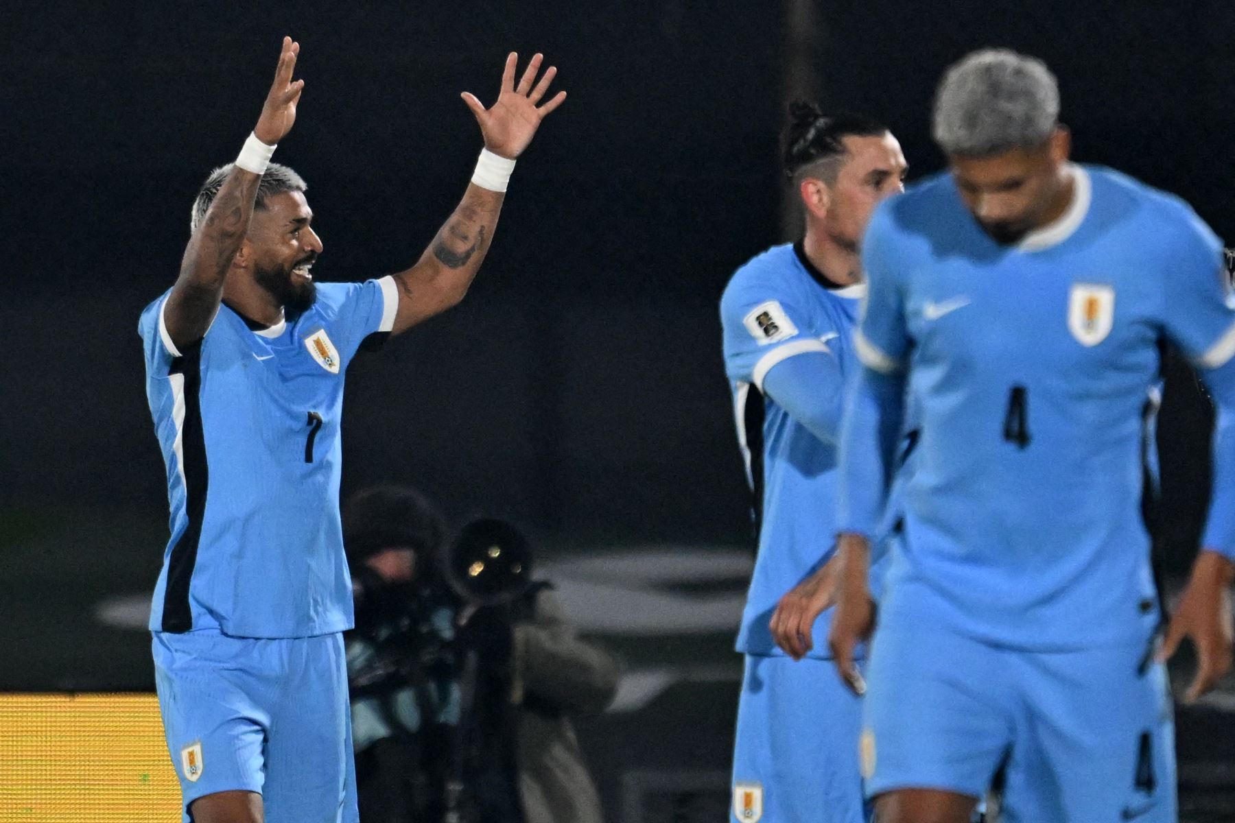 Uruguay logró un triunfo sobre Venezuela por 2-0 en el estadio Centenario de Montevideo. Foto: AFP.
