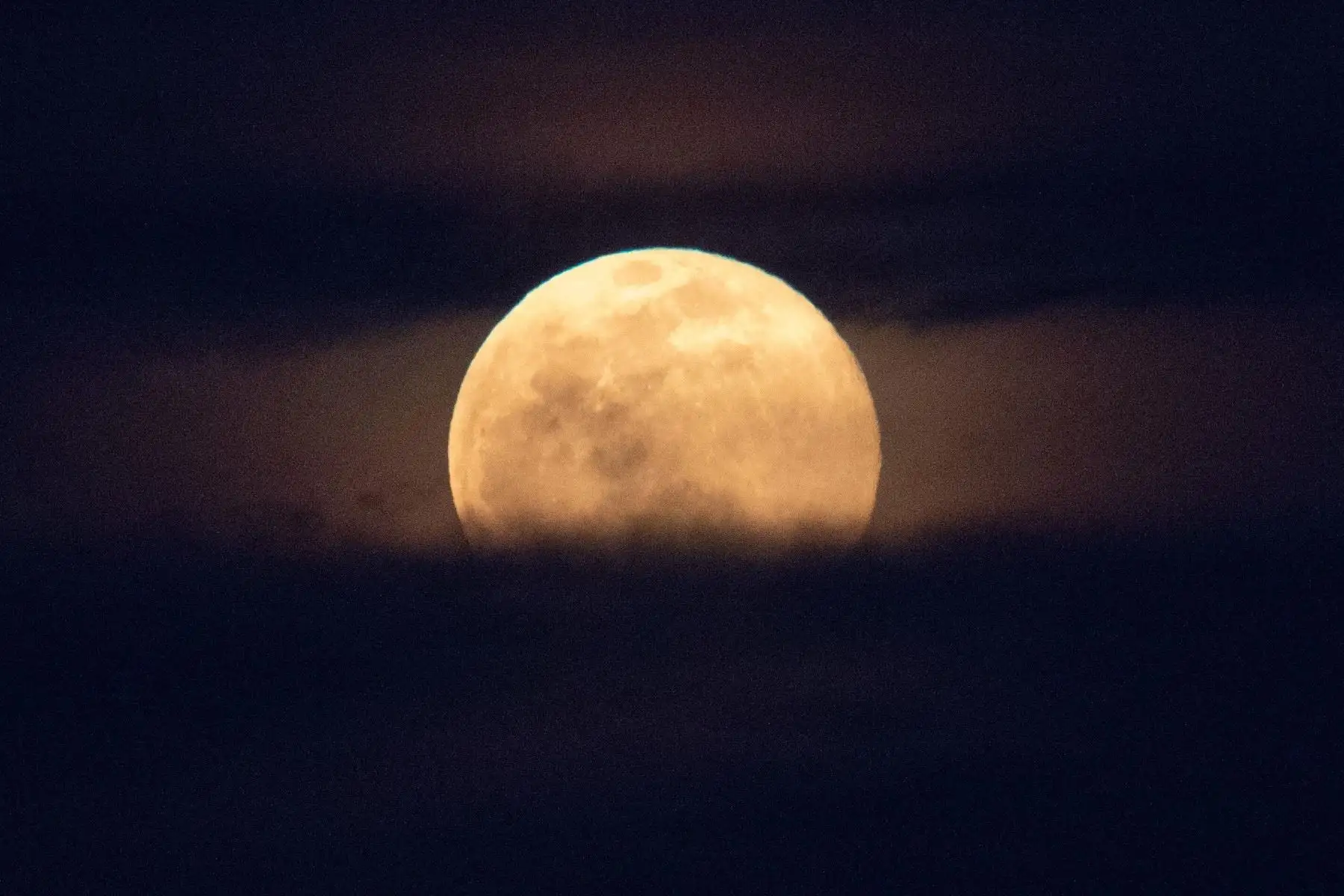 A partir de la noche del 10 de junio, podremos ver la Luna de Fresa. Foto: NASA