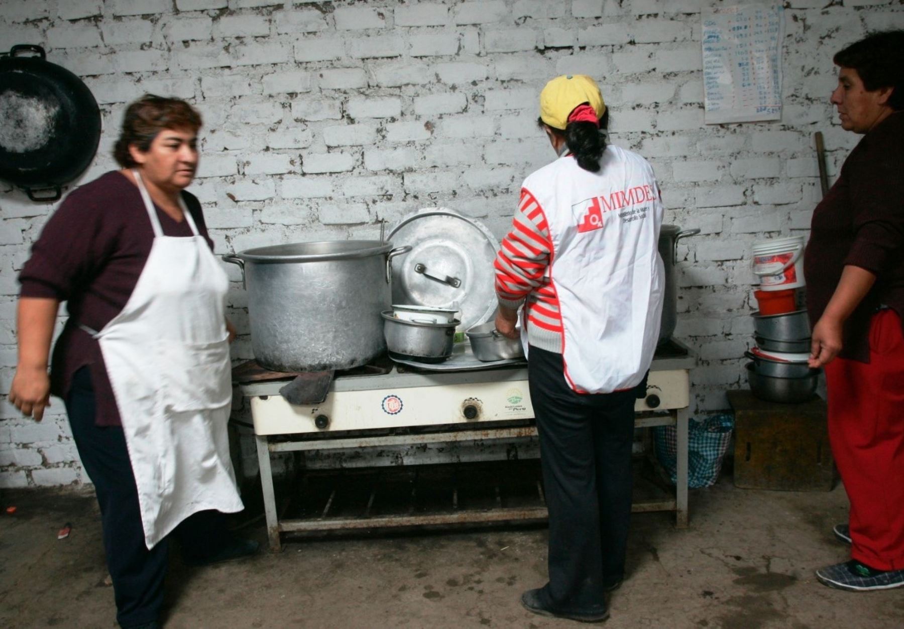 La mayoría de municipalidades de Huancavelica, 73 de 100 comunas, no ha ejecutado este año su presupuesto para el Programa del Vaso de Leche.