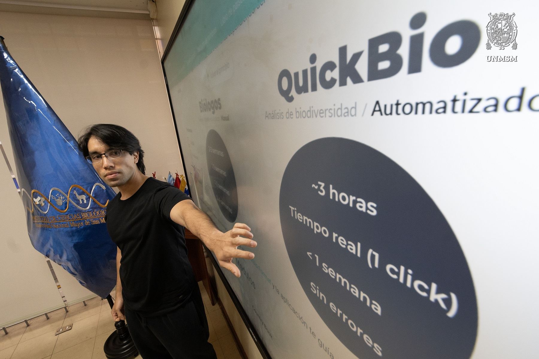Ítalo Buitrón, biólogo egresado de la UNMSM, creó QuickBio, app que acelera el análisis ambiental.