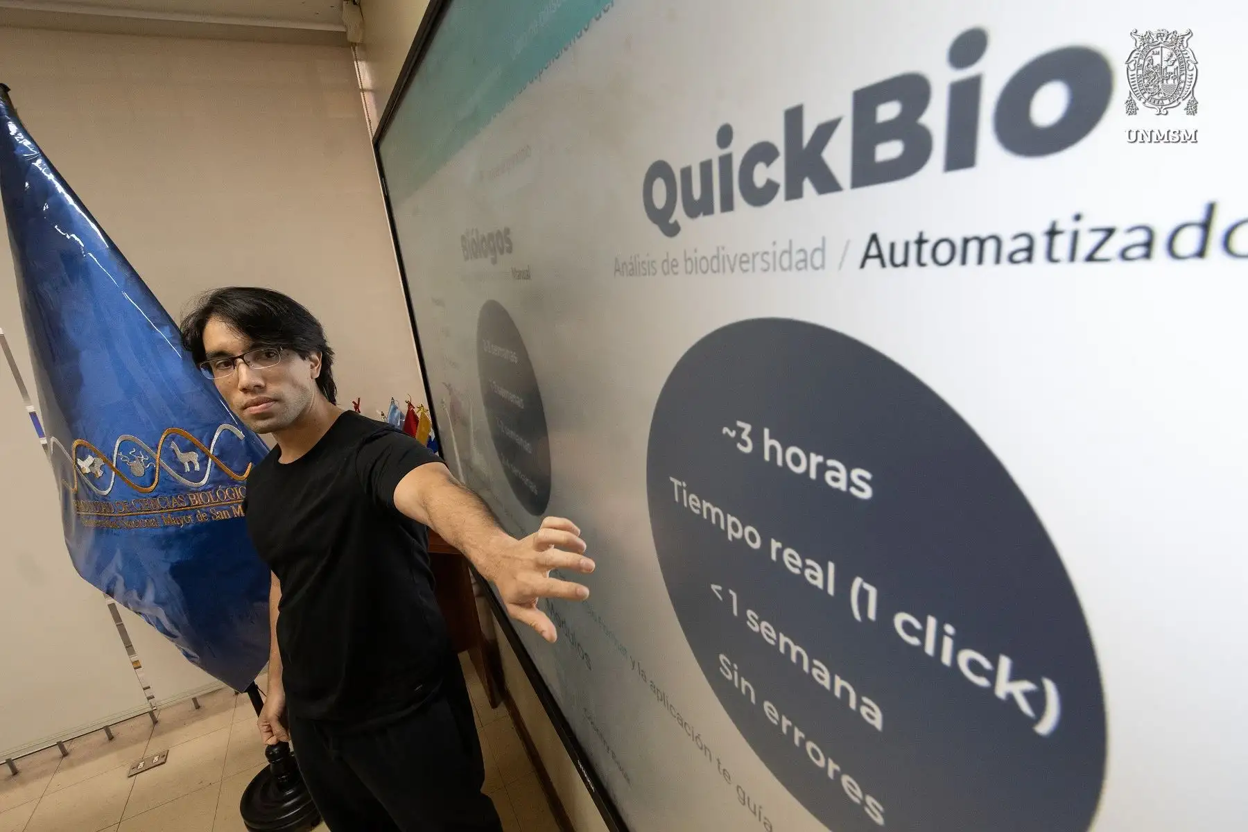 Ítalo Buitrón, biólogo egresado de la UNMSM, creó QuickBio, app que acelera el análisis ambiental.