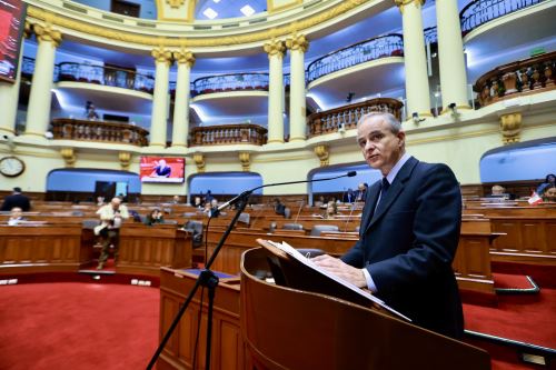 Ministro de Energía y Minas responde pliego interpelatorio