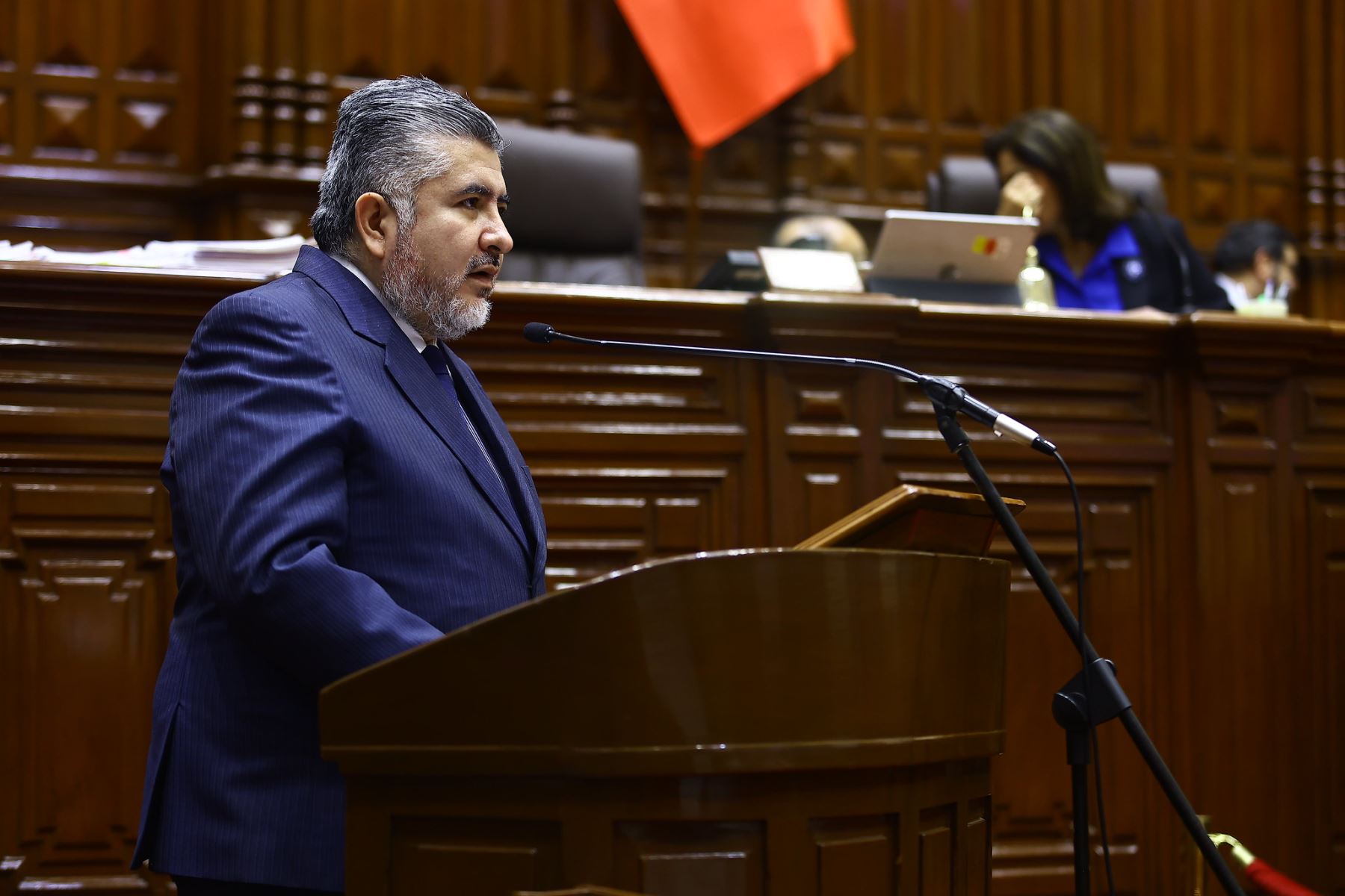 El ministro de Cultura, Fabricio Valencia, responde el pliego interpelatorio formulado por el Parlamento, en un acto de transparencia y respeto institucional. Foto: ANDINA/Difusión