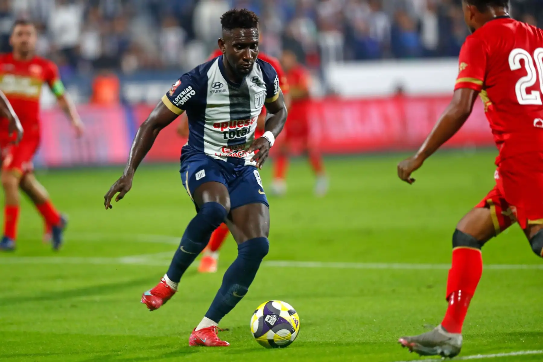 Alianza Lima y Sport Huancayo empatan 0-0 en el estadio Alejandro Villanueva de La Victoria el sábado 14 de junio de 2025 por el torneo Apertura de la Liga 1. Foto: ANDINA/Daniel Bracamonte