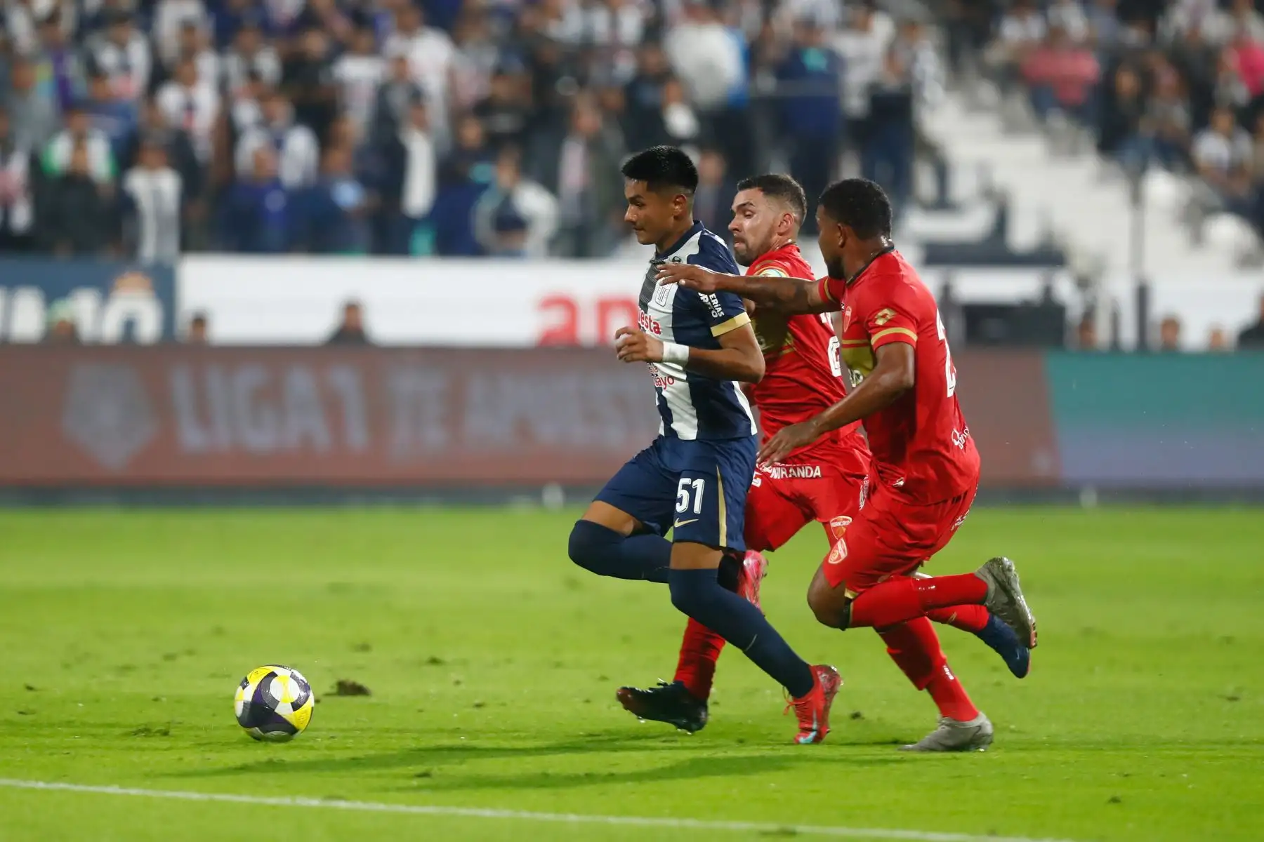 Alianza Lima y Sport Huancayo empatan 0-0 en el estadio Alejandro Villanueva de La Victoria el sábado 14 de junio de 2025 por el torneo Apertura de la Liga 1. Foto: ANDINA/Daniel Bracamonte