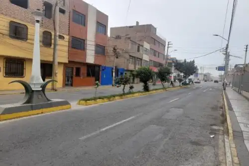 En el caso del norte chico, el sismo estuvo acompañado de fuertes vientos. Pasado el mediodía en el litoral norteño también se está reportando un oleaje irregular, seguido de un intenso frío.