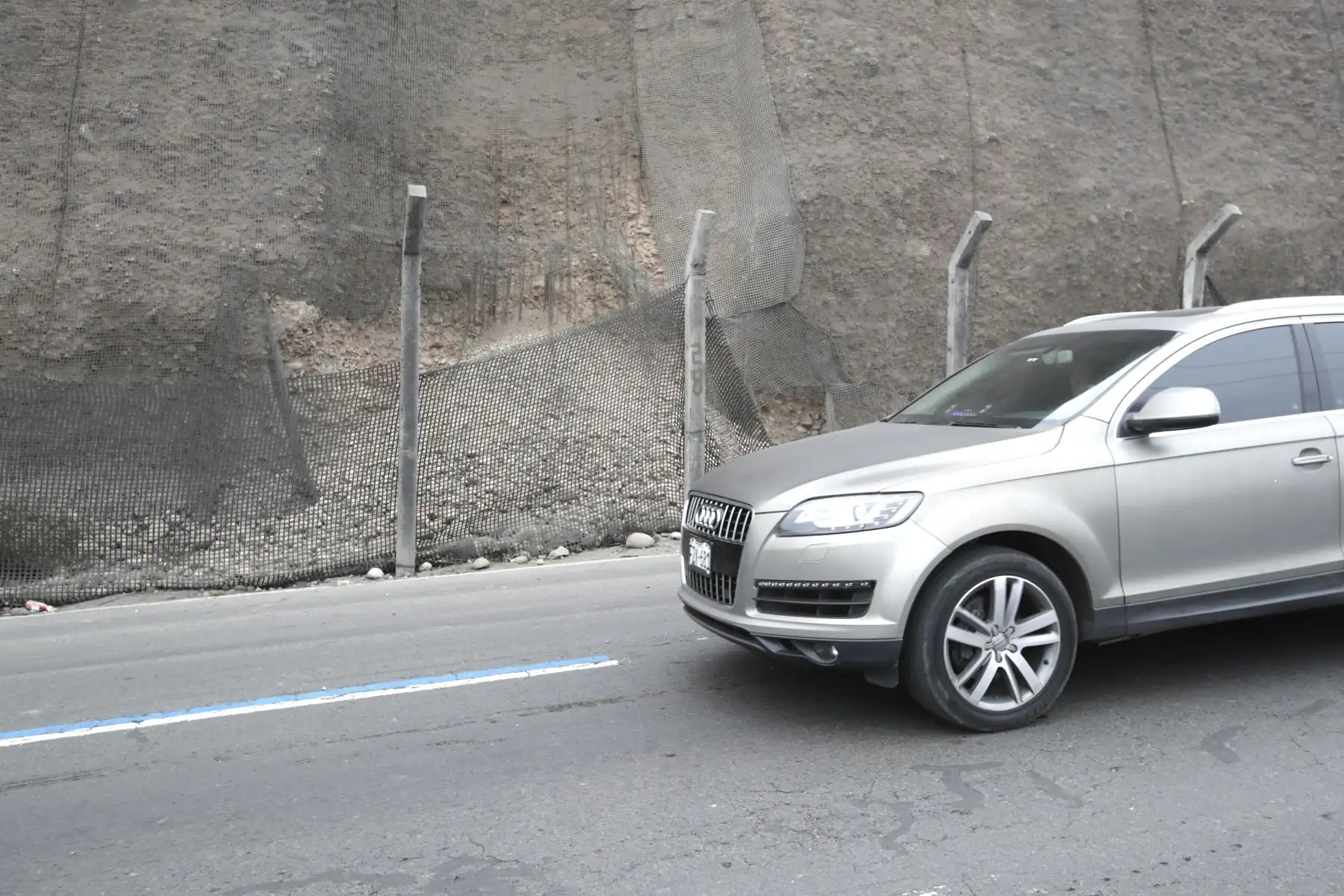 Tras el sismo de magnitud 6.1 registrado esta mañana frente a las costas de Lima y Callao, se produjo un deslizamiento de tierra en un tramo de la Costa Verde, sin consecuencias mayores ni interrupciones en el tránsito vehicular.
Foto: ANDINA/ Eddy Ramos