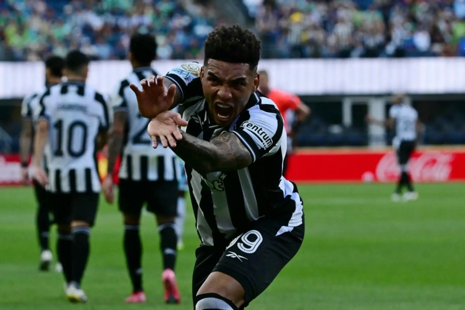 Igor Jesus de Botafogo celebra el segundo gol de su equipo durante el partido del Grupo B de la Copa Mundial de Clubes de la FIFA 2025 entre Botafogo FR y Seattle Sounders FC en el Lumen Field el 15 de junio de 2025 en Seattle, Washington. Foto: AFP