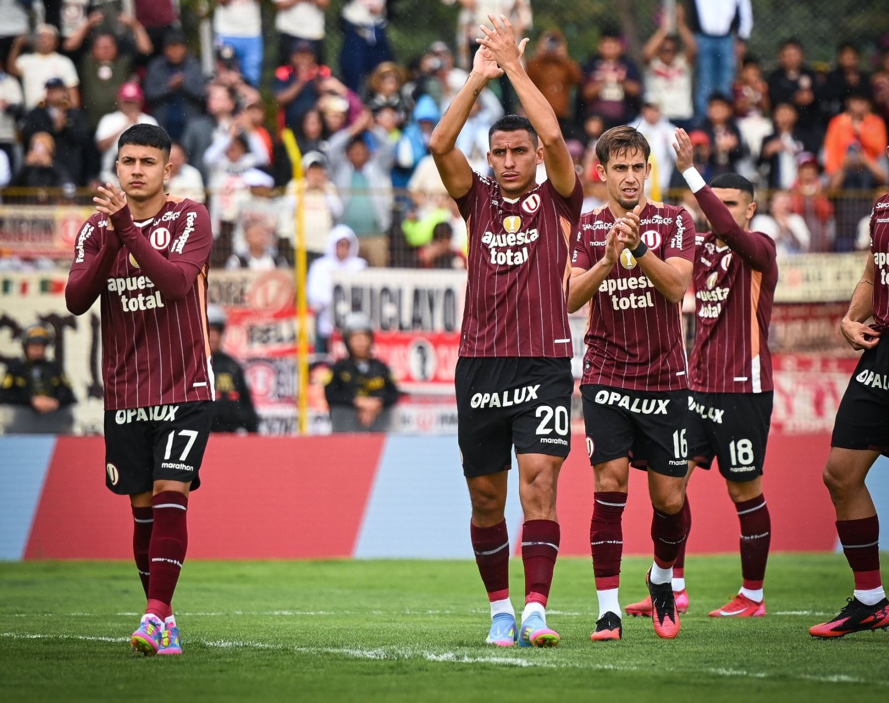 Universitario está en lo más alto de la tabla del Apertura