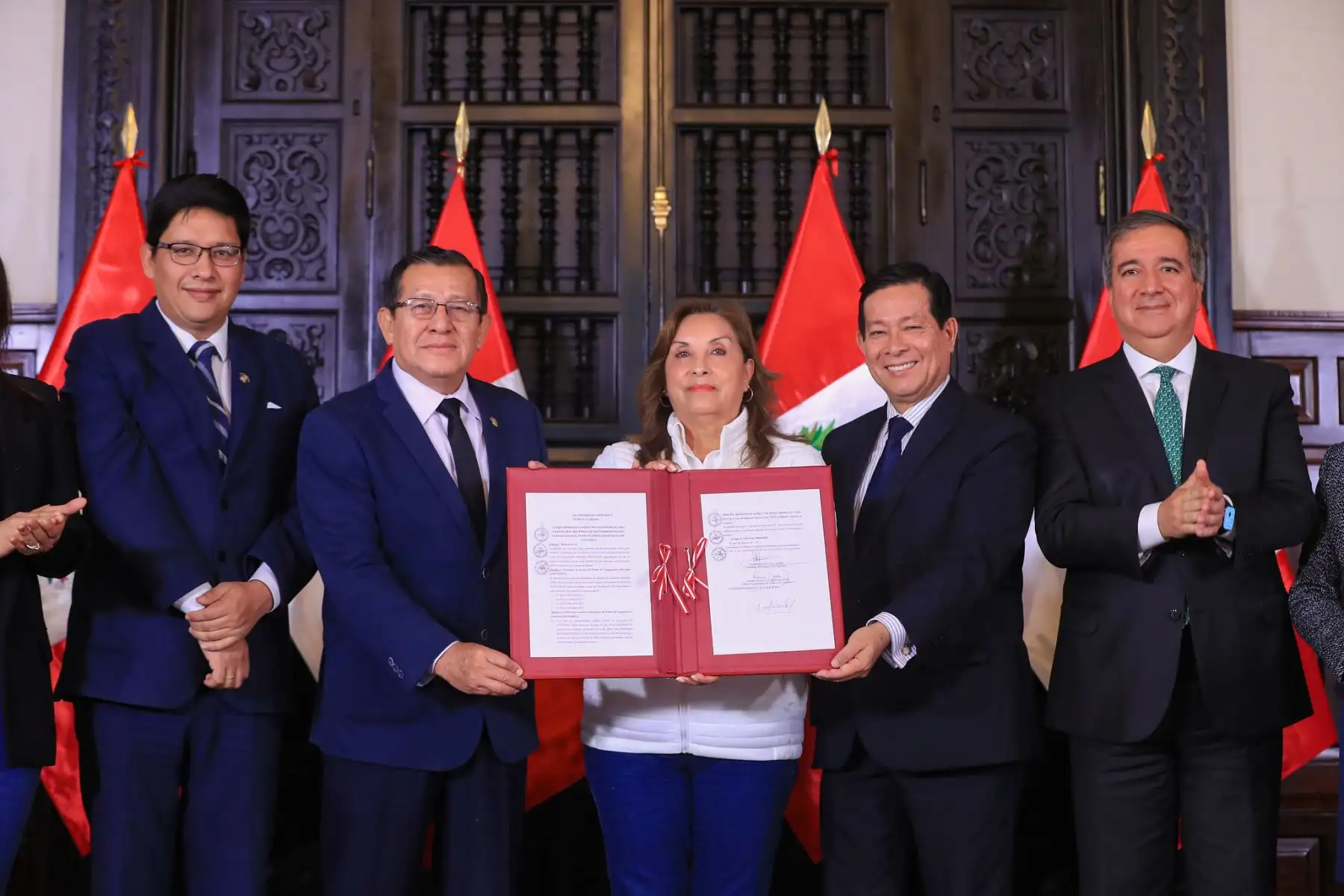 Presidenta Boluarte promulga ley que fortalece a los gobiernos locales con aumento progresivo del Foncomun. Foto: ANDINA/Prensa Presidencia