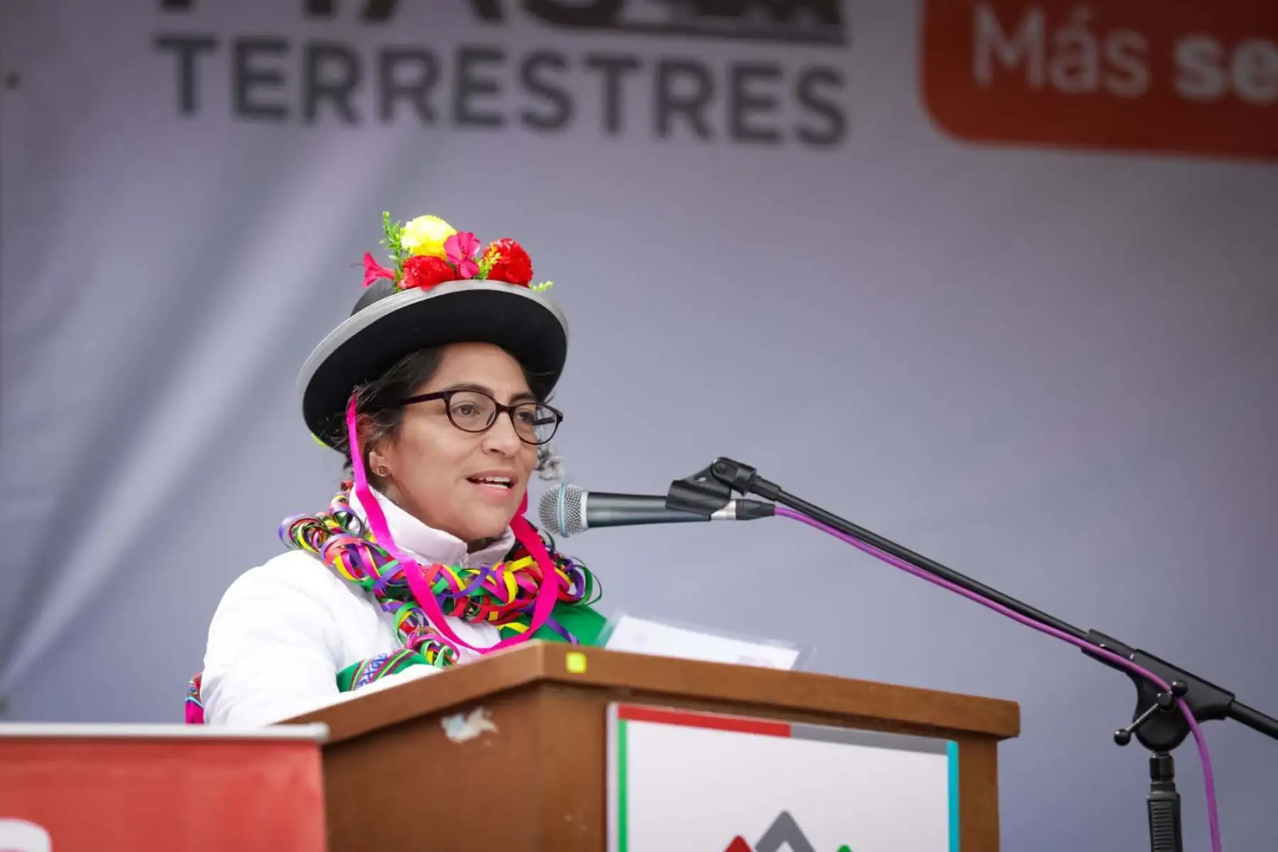 Las PIAS Terrestres llegaron a la zona altoandina de Arequipa para brindar más de 2400 atenciones a pobladores de Puyca, Huaynacotas y Pampamarca, llevando servicios médicos, asesoría legal, orientación social y más. La ministra Leslie Urteaga destacó que esta iniciativa representa justicia y esperanza para las comunidades alejadas. Con el apoyo del Ejército y el programa PAIS, el Estado busca acercar sus servicios y atenciones a los peruanos que más lo necesitan. Foto: ANDINA/Difusión