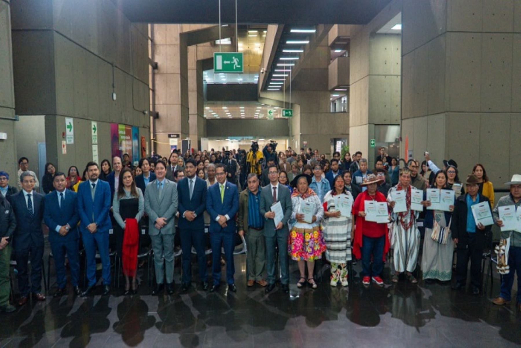 Consulta previa: propuesta de Política Nacional de Pueblos indígenas reciben comunidades