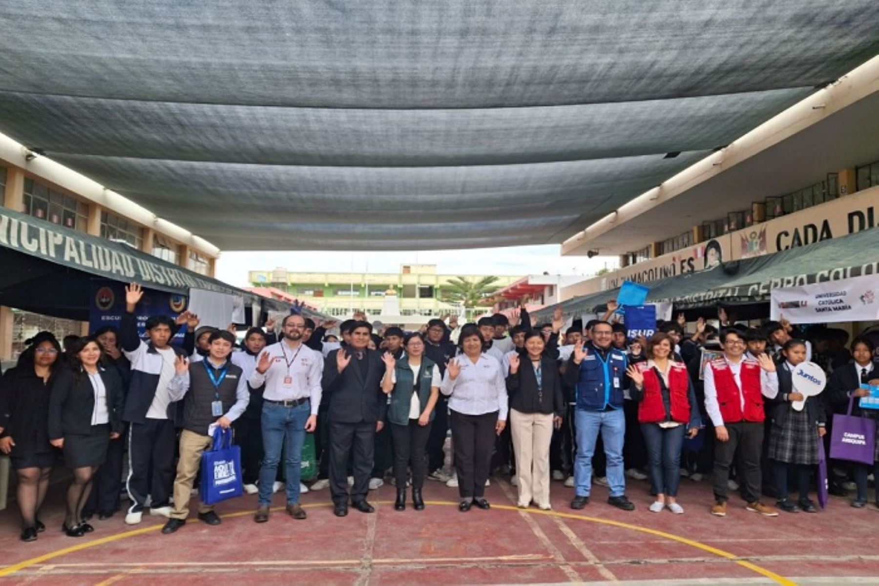 Durante la convocatoria 2025 de Beca 18, iniciado en agosto del 2024, 161 adolescentes usuarios del Programa Juntos en Arequipa postularon. De ese total, 64 fueron preseleccionados y 42 lograron acceder a una beca integral.
