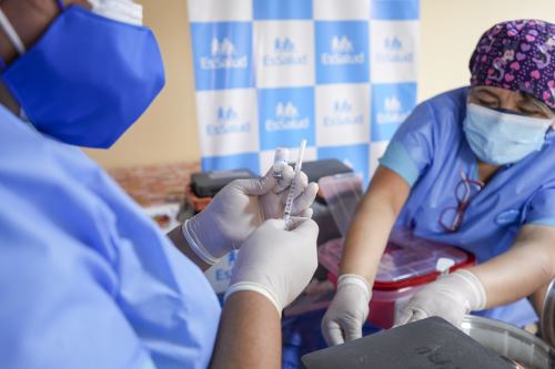 Este innovador fármaco ya se encuentra disponible en el establecimiento y se administra bajo estricta supervisión médica especializada. Foto: ANDINA/Difusión