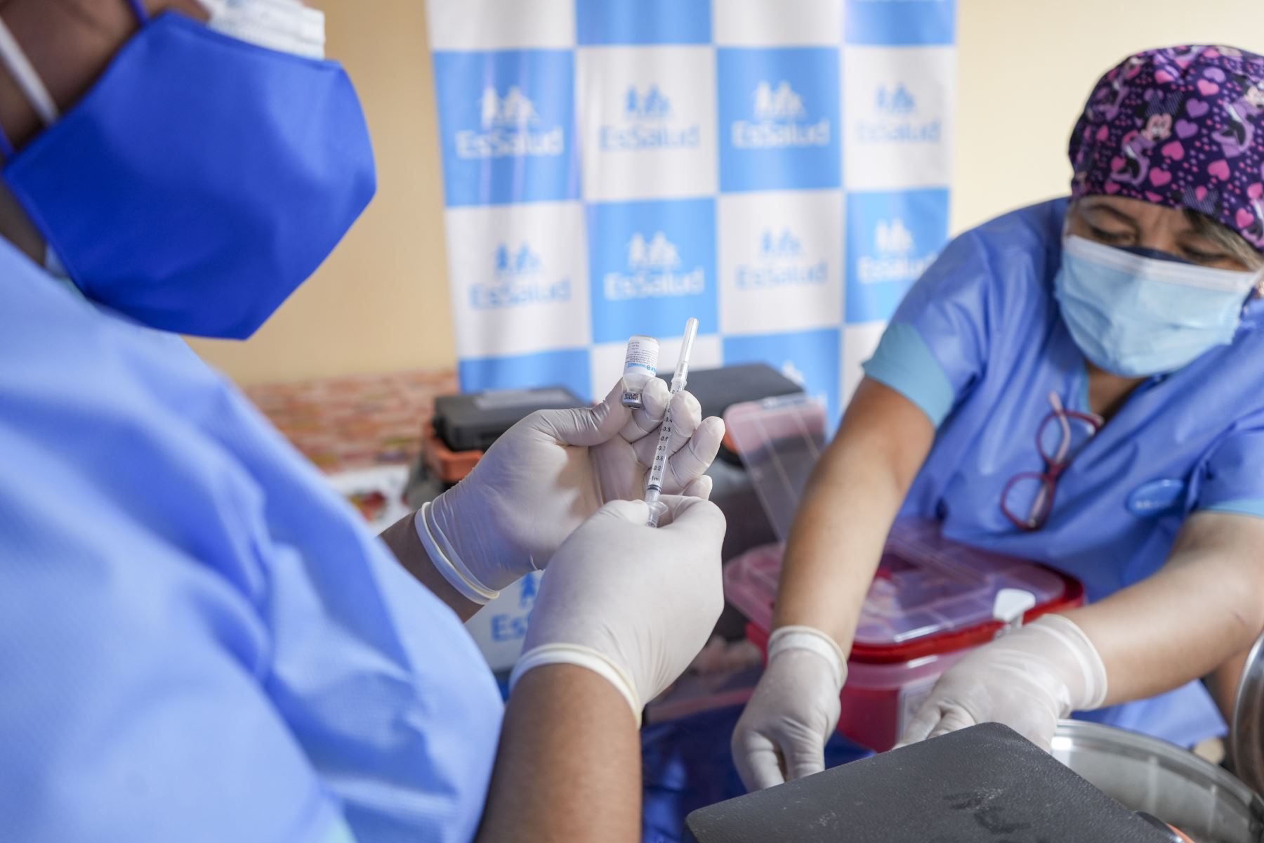 Este innovador fármaco ya se encuentra disponible en el establecimiento y se administra bajo estricta supervisión médica especializada. Foto: ANDINA/Difusión