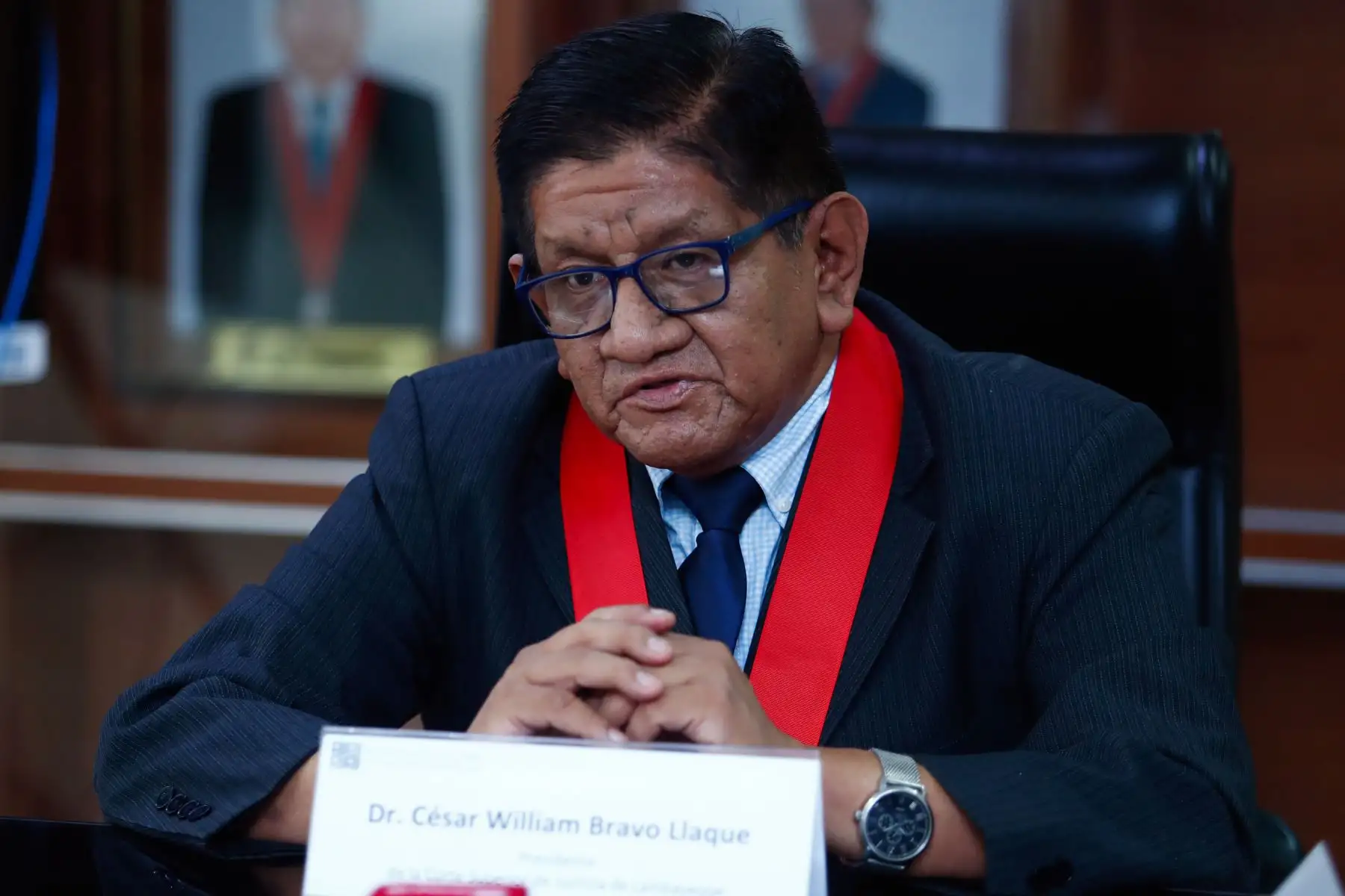 En el marco de su Bicentenario, el Diario Oficial El Peruano, a través de su director Félix Paz Quiroz, recibió un reconocimiento especial de la Corte Superior de Justicia de Lambayeque, ubicada en Chiclayo. El acto fue presidido por su presidente, el Dr. César William Bravo Llaque. Foto: ANDINA/Daniel Bracamonte