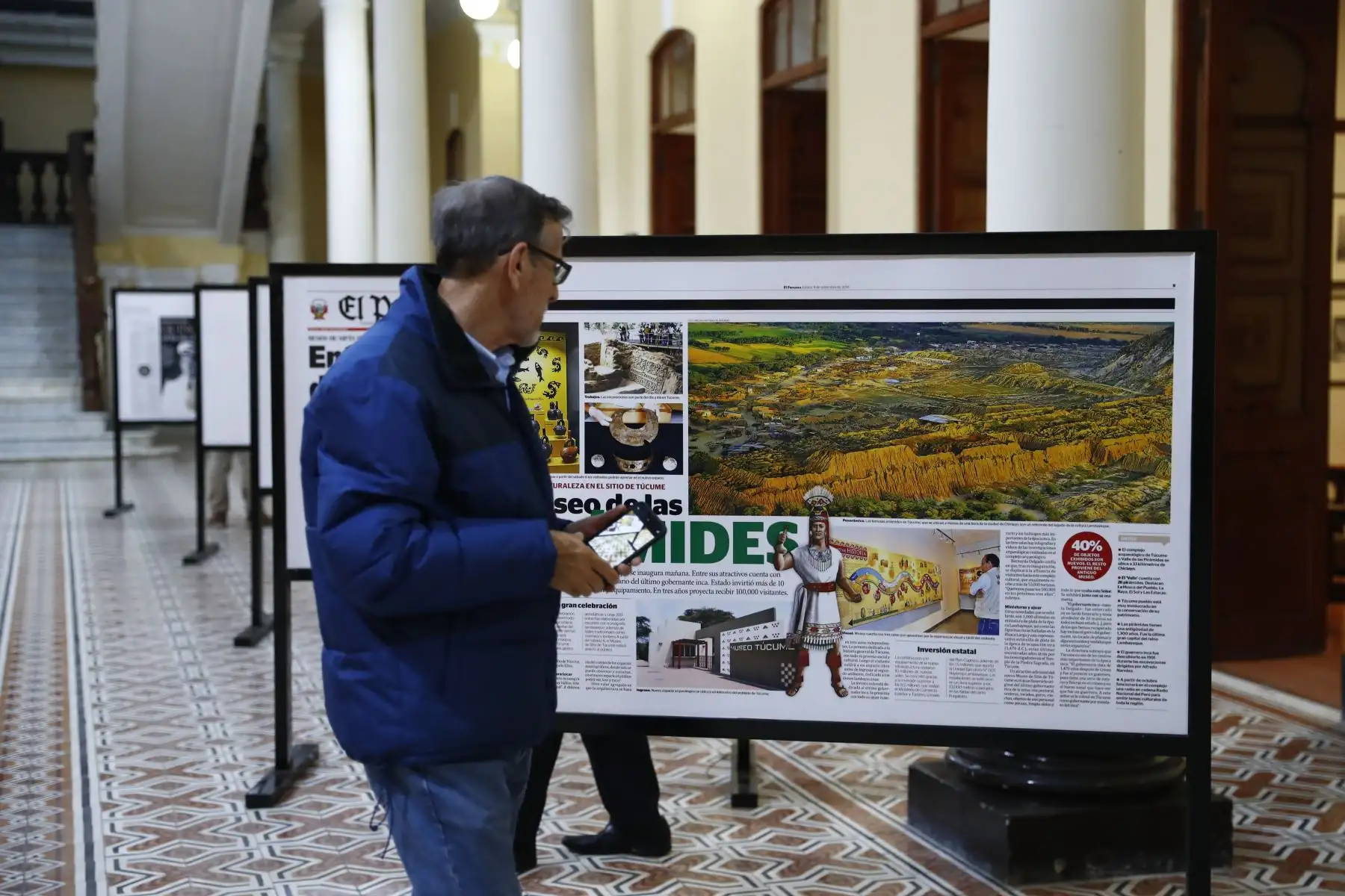 En el marco de las actividades por el Bicentenario del Diario Oficial El Peruano en la región Lambayeque, se inauguró la exposición itinerante de portadas históricas del diario y de páginas centrales con reportajes sobre Lambayeque en la Municipalidad de Chiclayo. Foto: ANDINA/Daniel Bracamonte