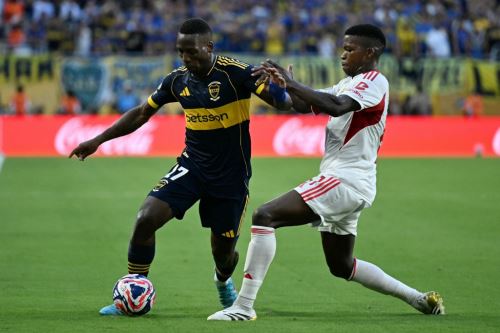 Luis Advíncula tendrá la tarea de neutralizar a los fuertes delantero del Bayern Múnich