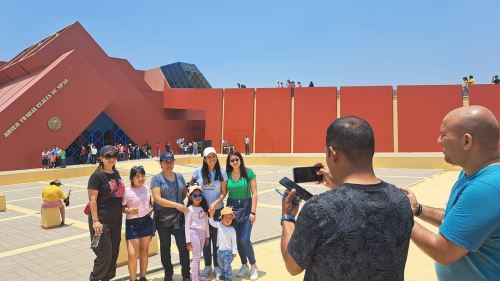 Visitantes en el museo Tumbas Reales de Sipán Foto: ANDINA/Difusión