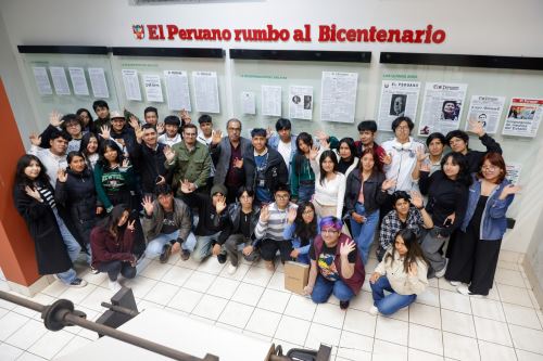 Desde Huancayo: Estudiantes del Instituto Continental visitan Editora Perú y conocen sus procesos gráficos y digitales
