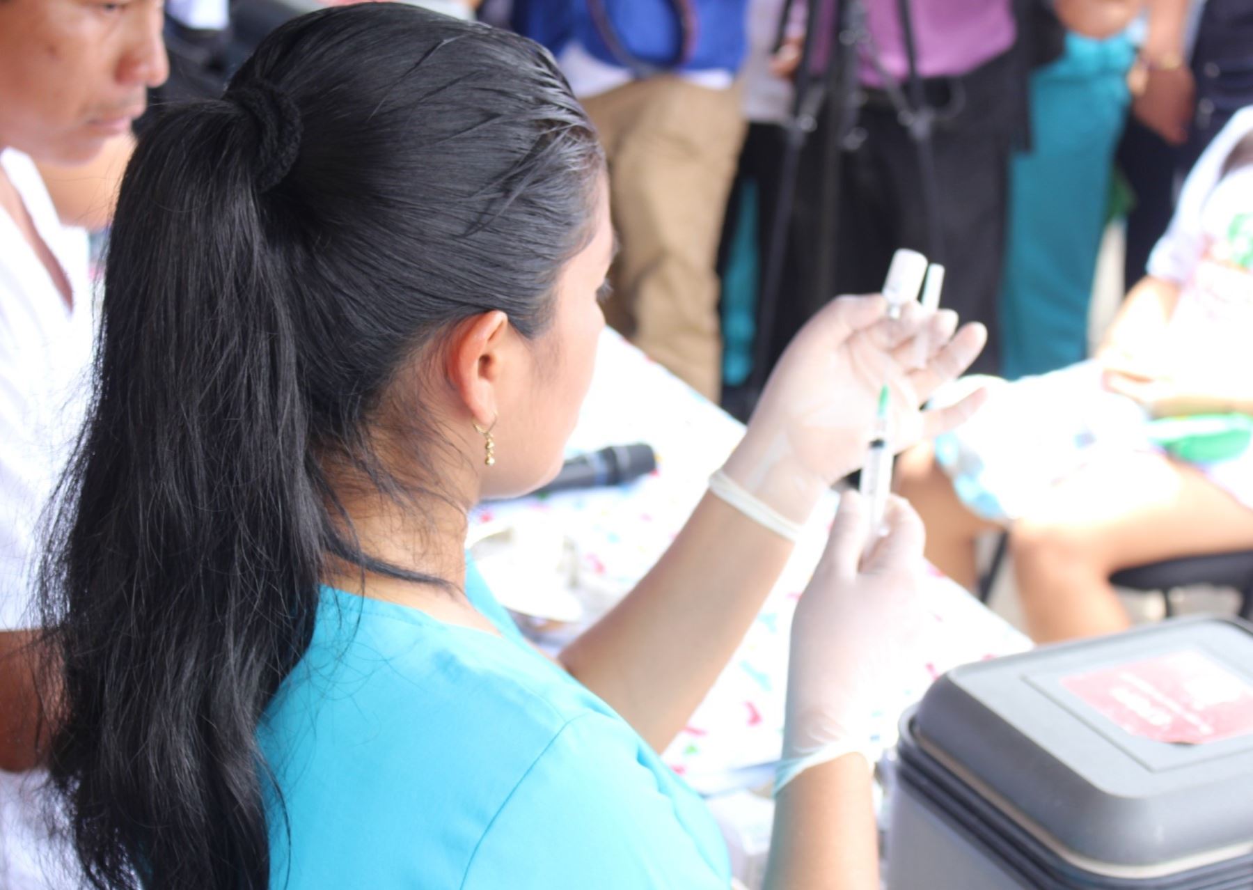 Loreto logró aplicar al 100 % las primeras dosis de la vacuna contra el dengue dirigido a menores de 10 a 16 años de edad, los más vulnerables a esta enfermedad. ANDINA/Difusión