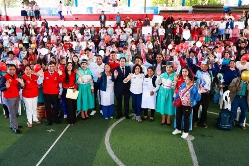 Socias o usuarias de comedores populares y ollas comunes, recibirán un capital semilla, lo que permitirá mejorar su situación económica a través del desarrollo de capacidades o de la dotación de activos, fomentando la generación de emprendimientos sostenibles.