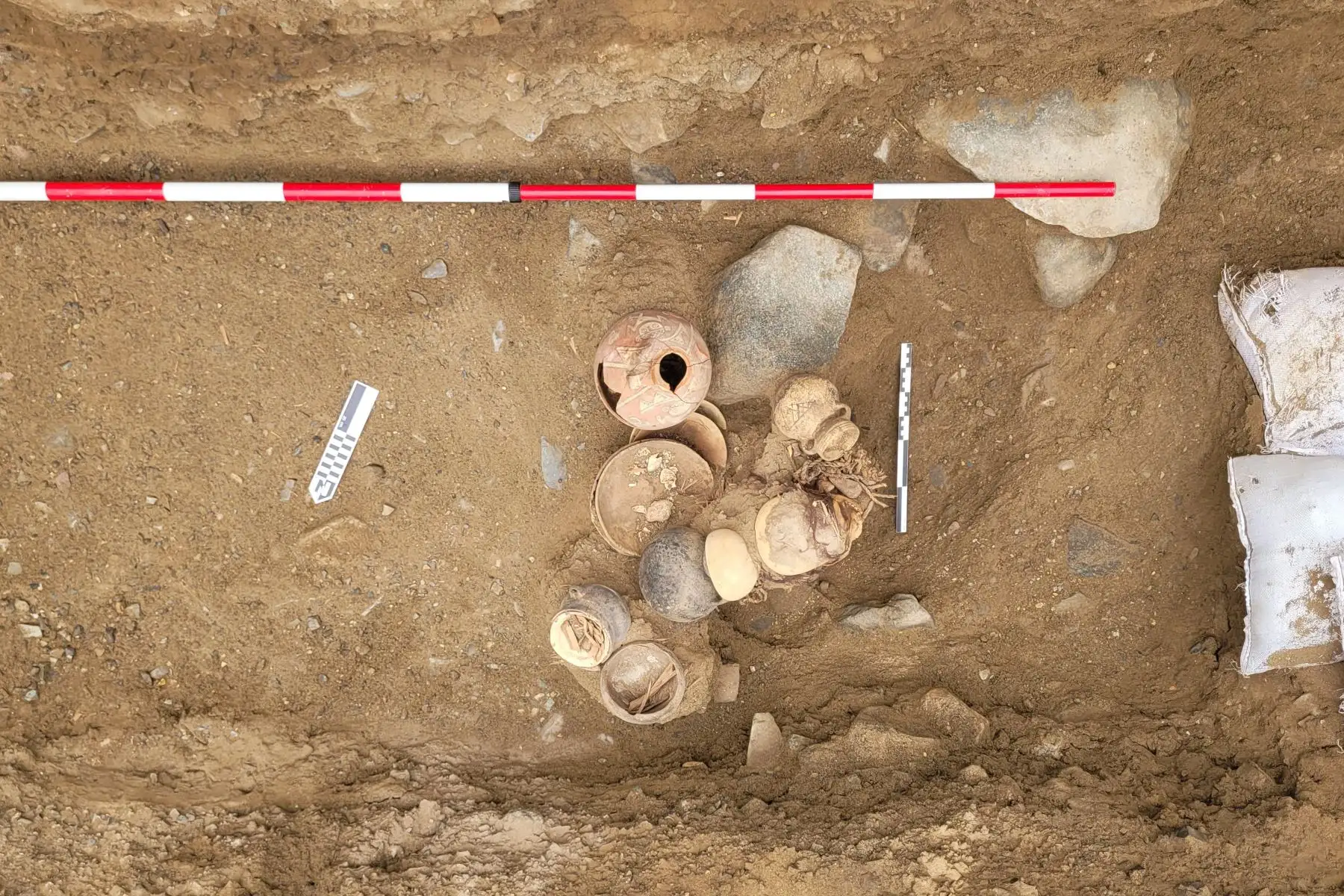 Estos entierros prehispánicos corresponden a un antiguo cementerio. Foto: Cortesía Jose Pablo Aliaga