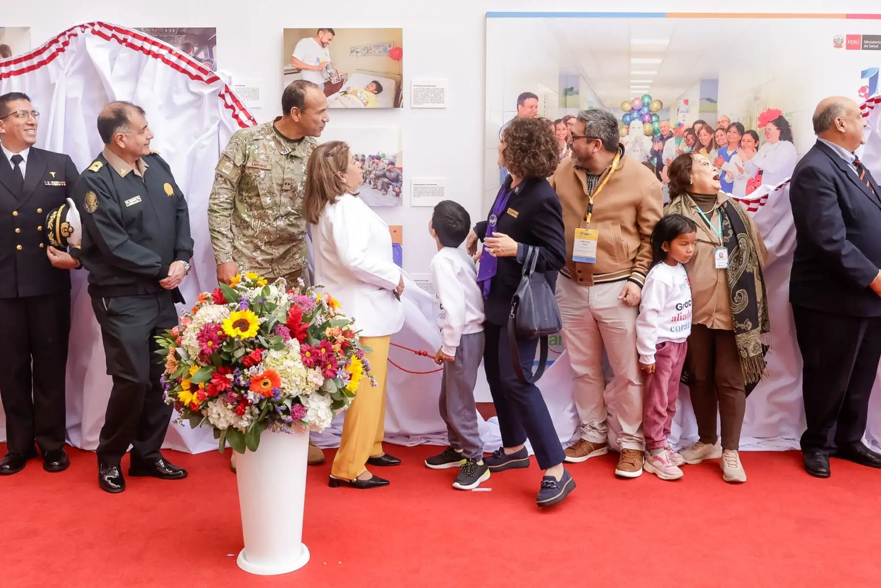 El Instituto Nacional de Salud del Niño San Borja celebró su 12° aniversario destacando más de 54 mil cirugías complejas realizadas, brindando una segunda oportunidad de vida a miles de niños del país. Gracias al apoyo de empresas, instituciones, Fuerzas Armadas, iglesia y sociedad civil, se concretaron trasplantes, implantes cocleares y múltiples atenciones que transformaron vidas. Foto: ANDINA/Luis Iparraguirre